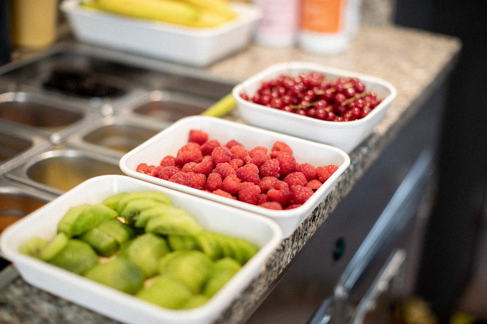 De Zordo Eiscafé Grünstadt frische Himbeeren